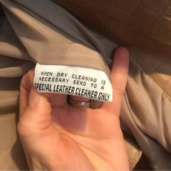 G-III VINTAGE tan leather fringe jacket - Picture 7 of 14